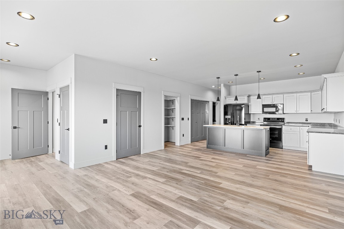 205 Fletching Way Property Photo 8