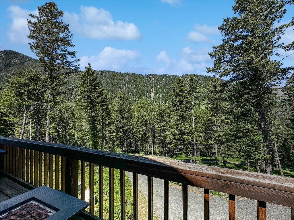 16 Upper Slope Property Photo 1