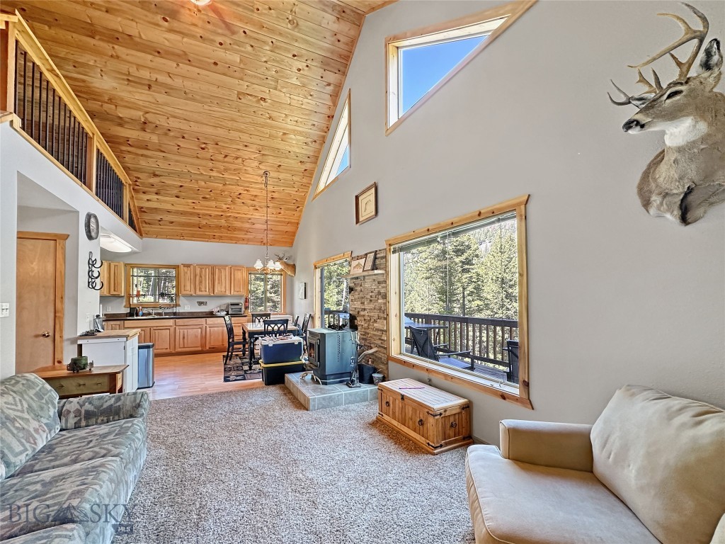 16 Upper Slope Property Photo 2