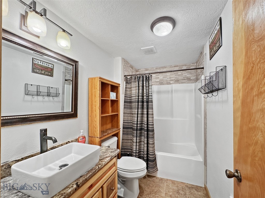 16 Upper Slope Property Photo 7