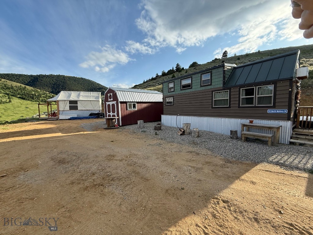 115 N Mallory Property Photo 1