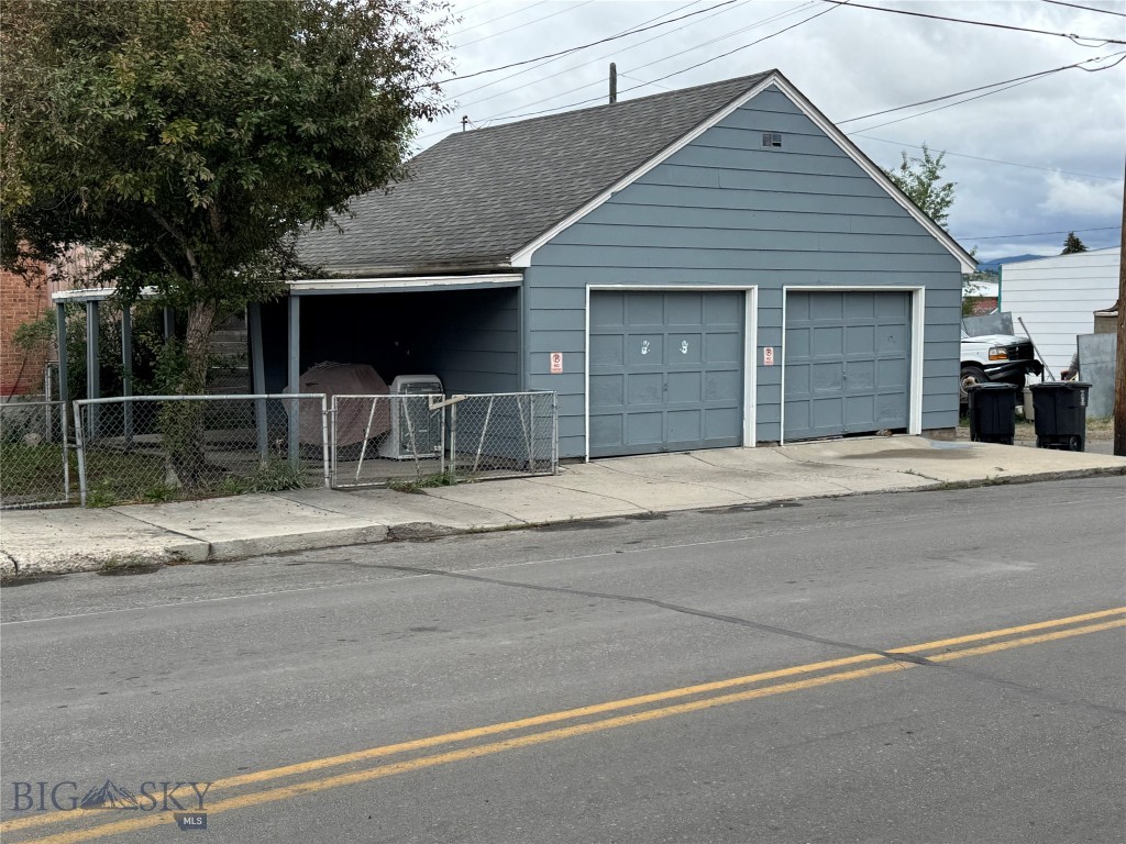 1001 Utah Avenue Property Photo 3