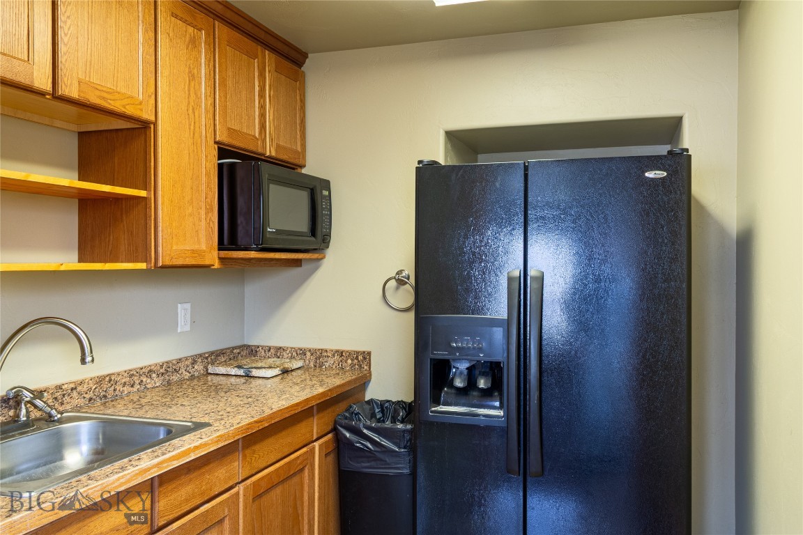 3390 Colton Drive A Property Photo 10
