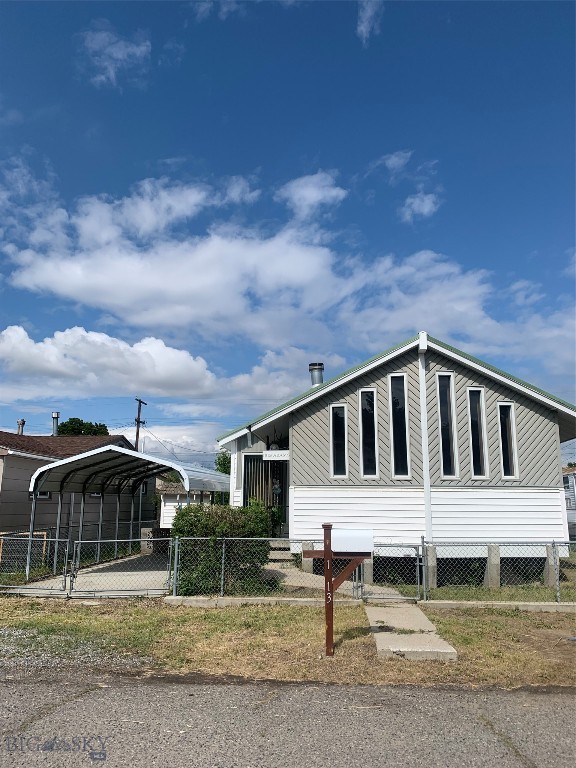 1813 Adams Avenue Property Photo