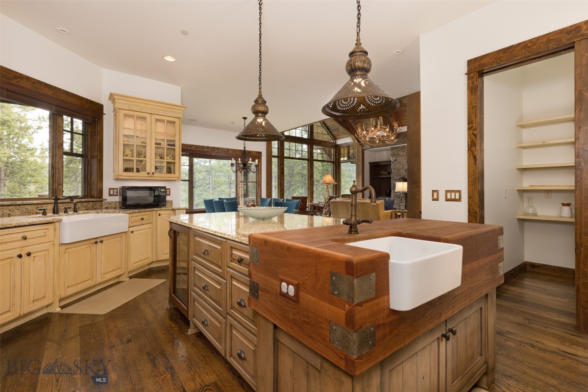 2570 Ousel Falls Road Property Photo 16