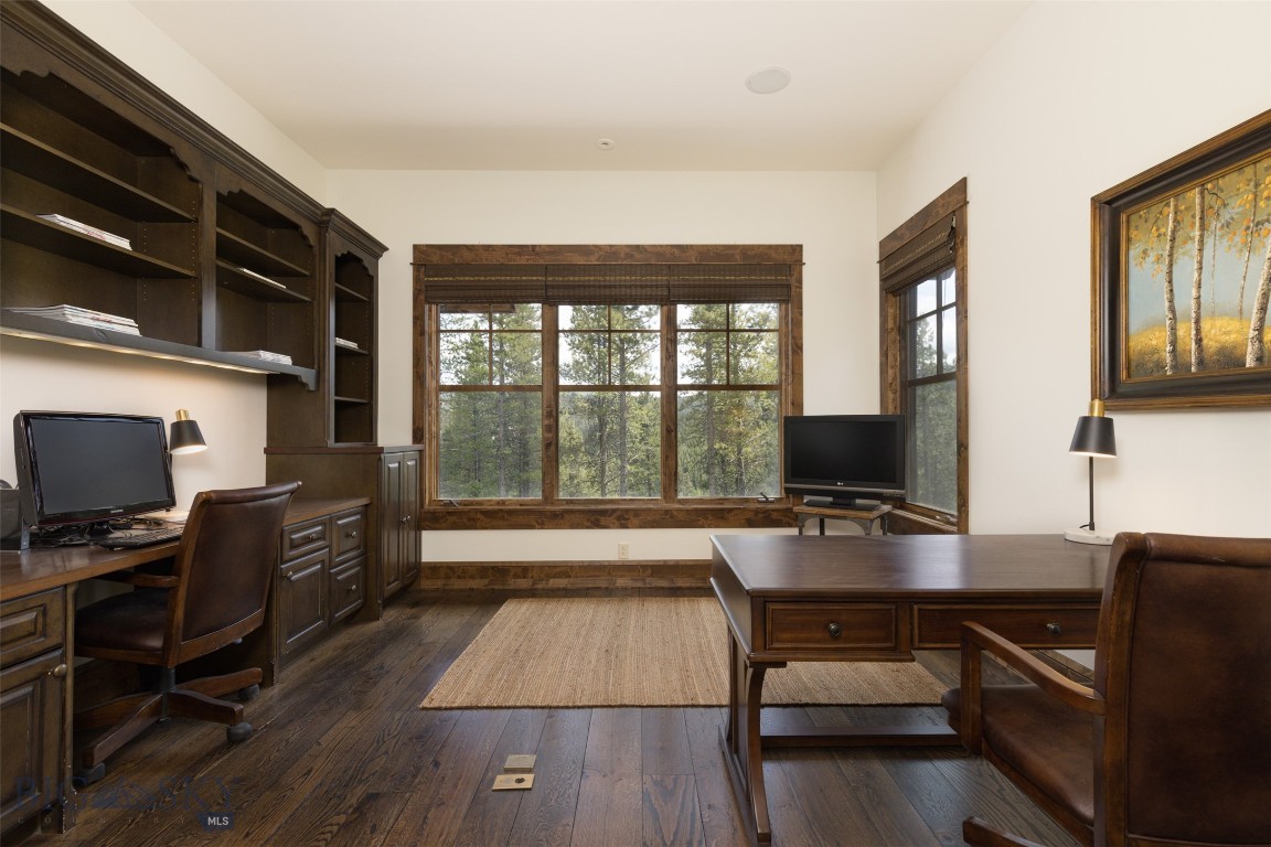 2570 Ousel Falls Road Property Photo 23