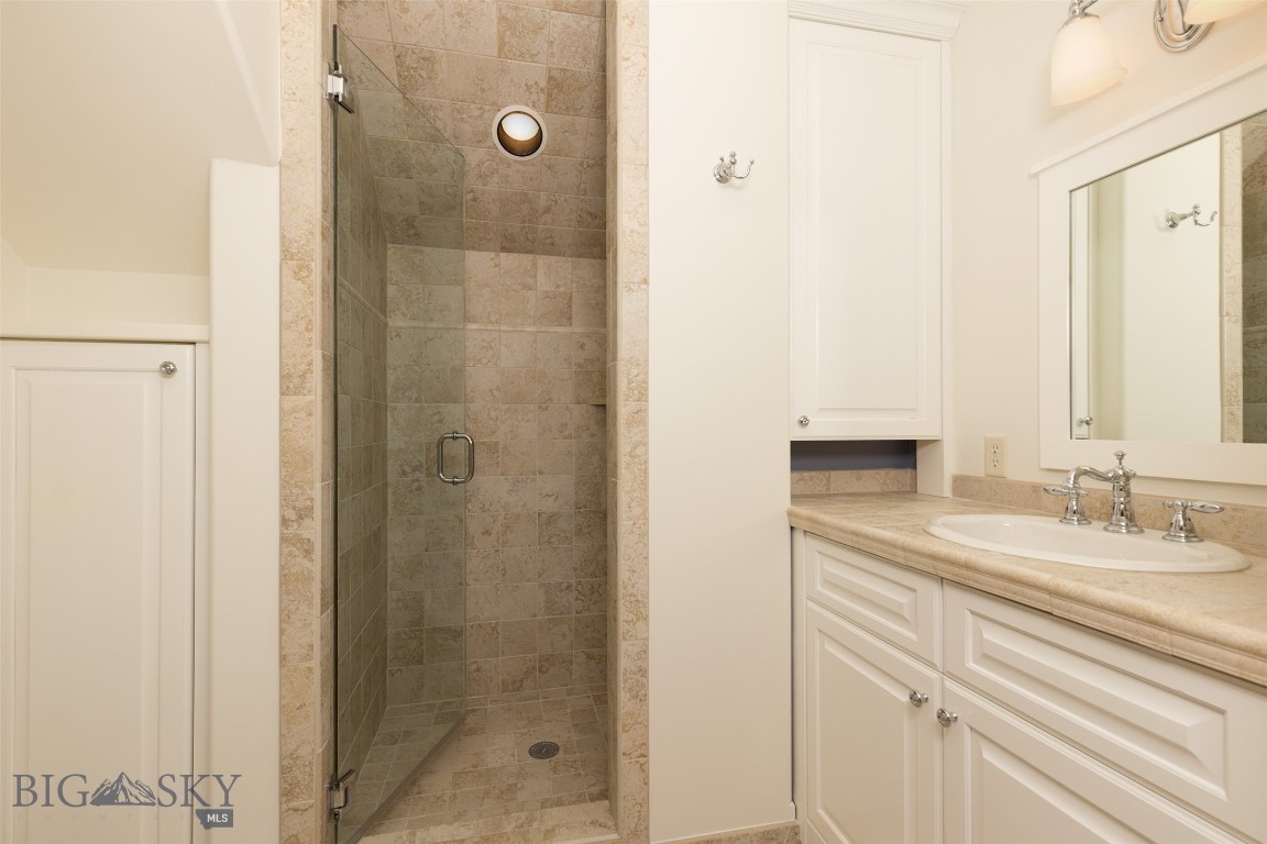 2570 Ousel Falls Road Property Photo 28