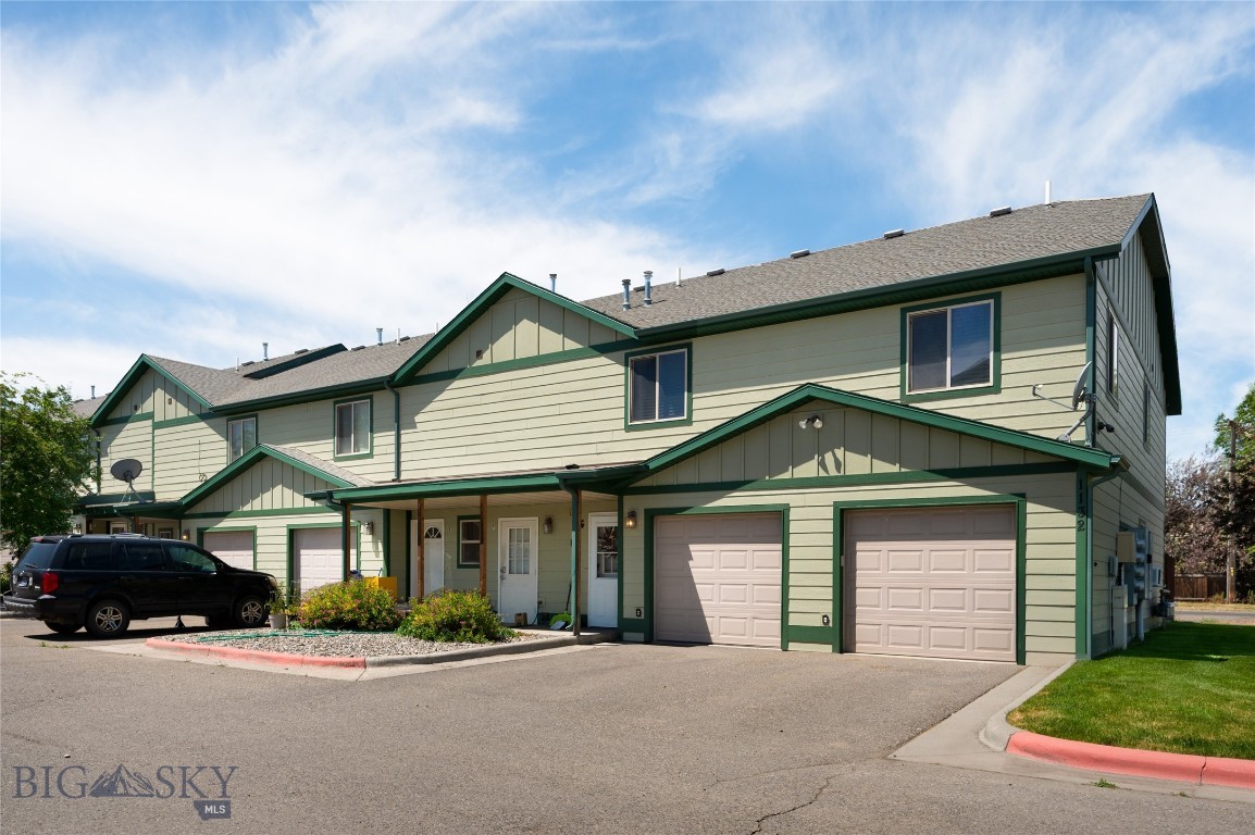1132 Cruiser Lane F