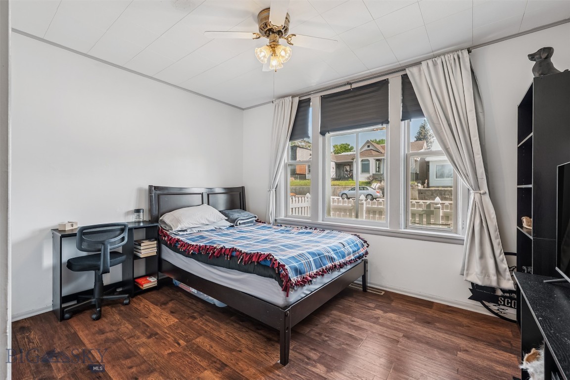 1046 W Park Street Property Photo 16