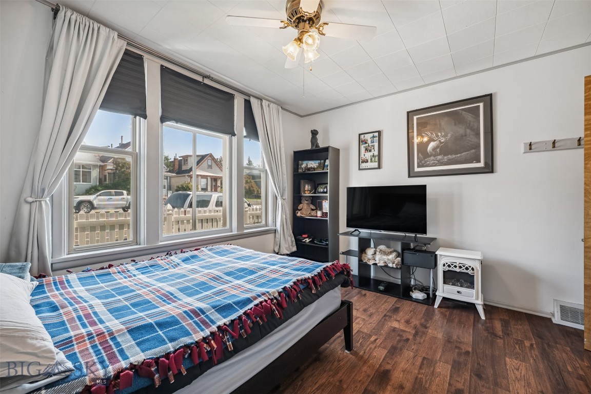 1046 W Park Street Property Photo 17