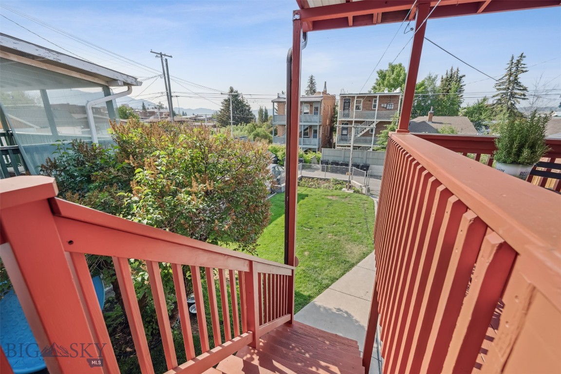 1046 W Park Street Property Photo 27