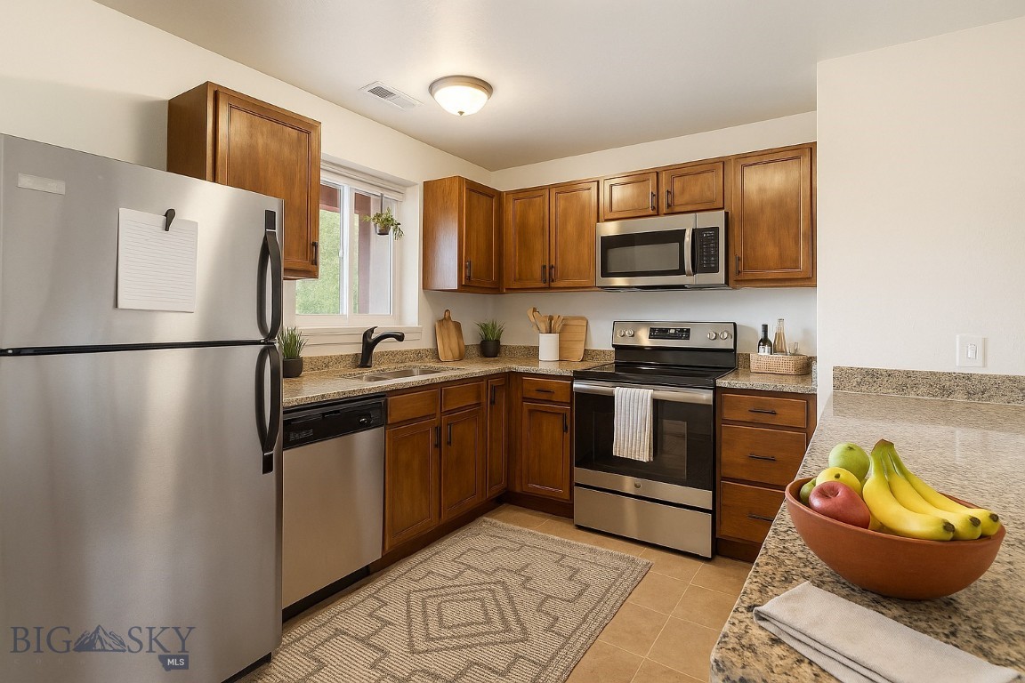 734 S 23rd Avenue 5 Property Photo 1