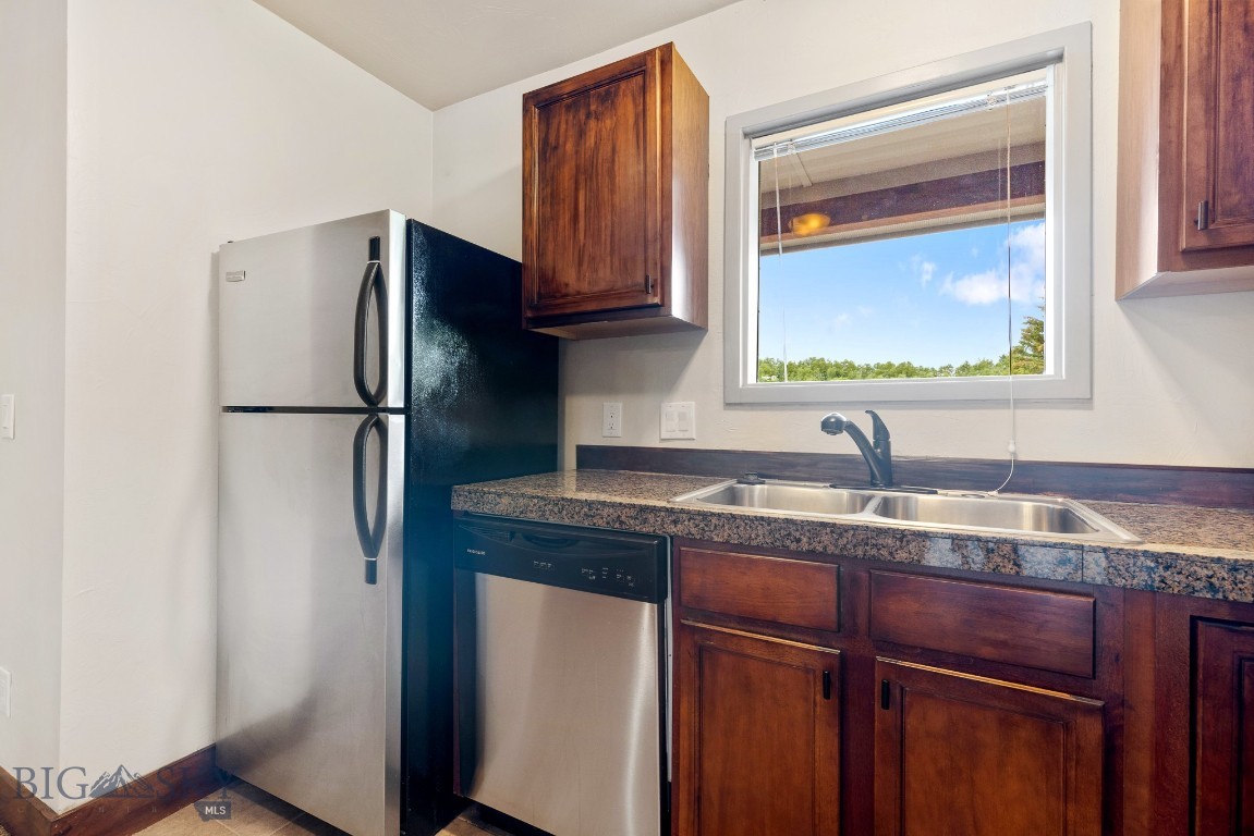 734 S 23rd Avenue 5 Property Photo 11