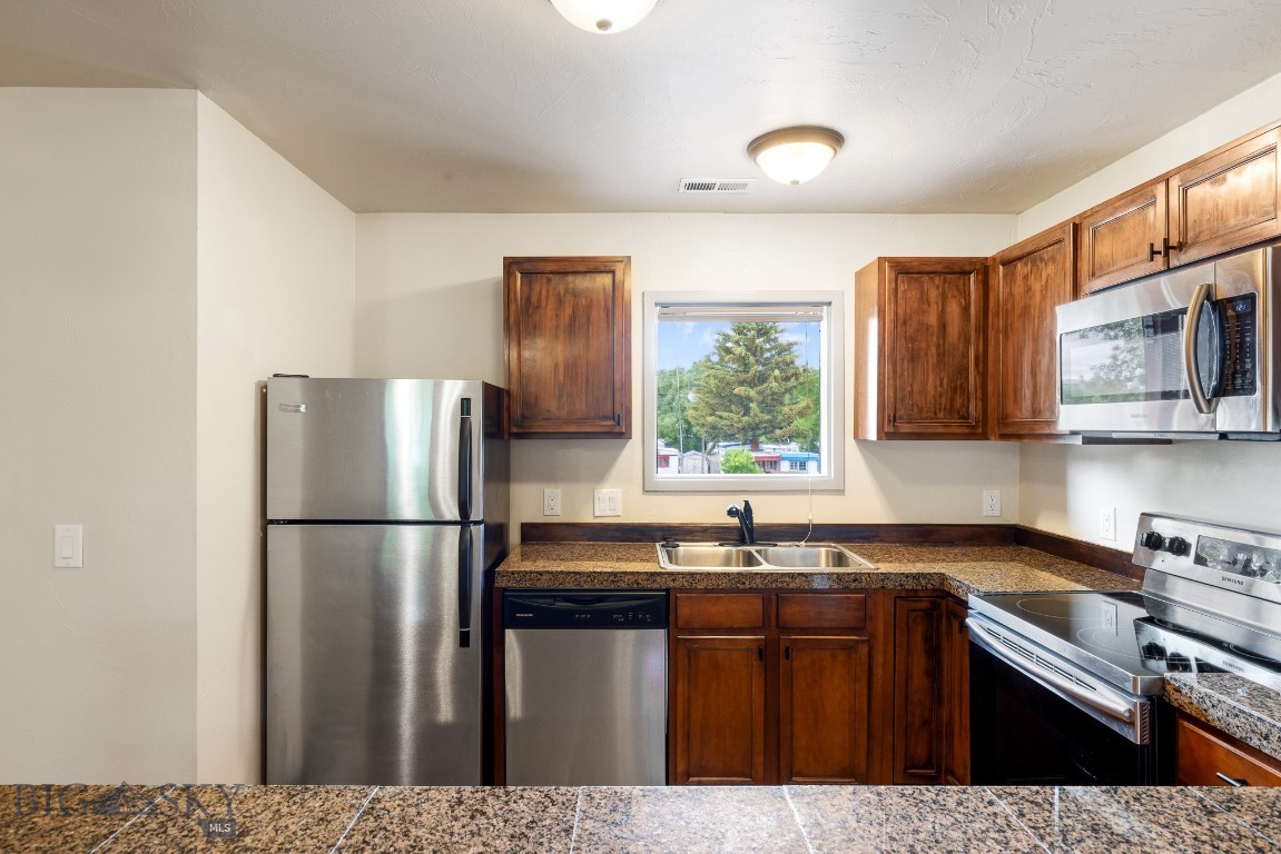 734 S 23rd Avenue 5 Property Photo 14