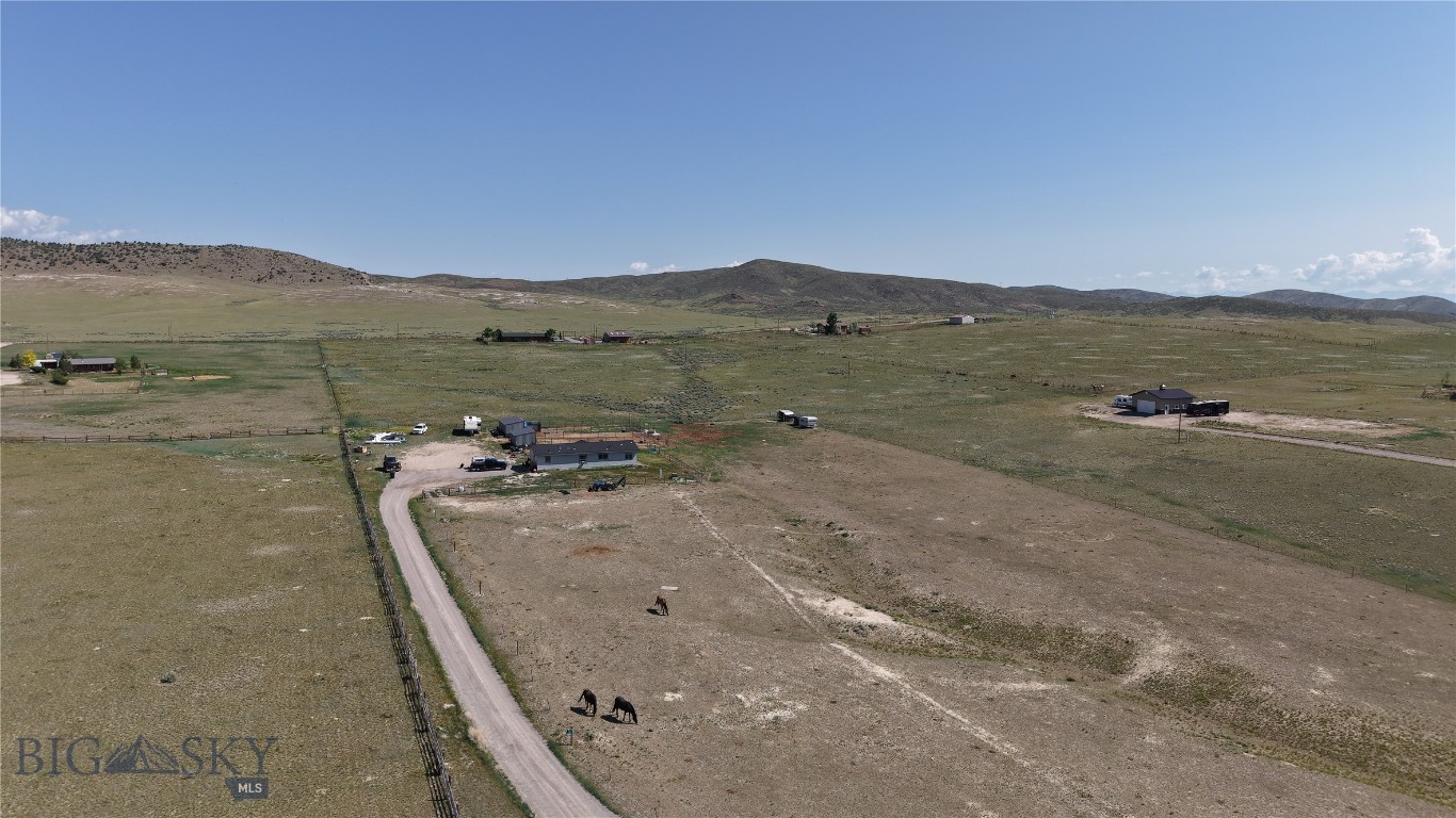 281 Snowcrest Trail Property Photo 3