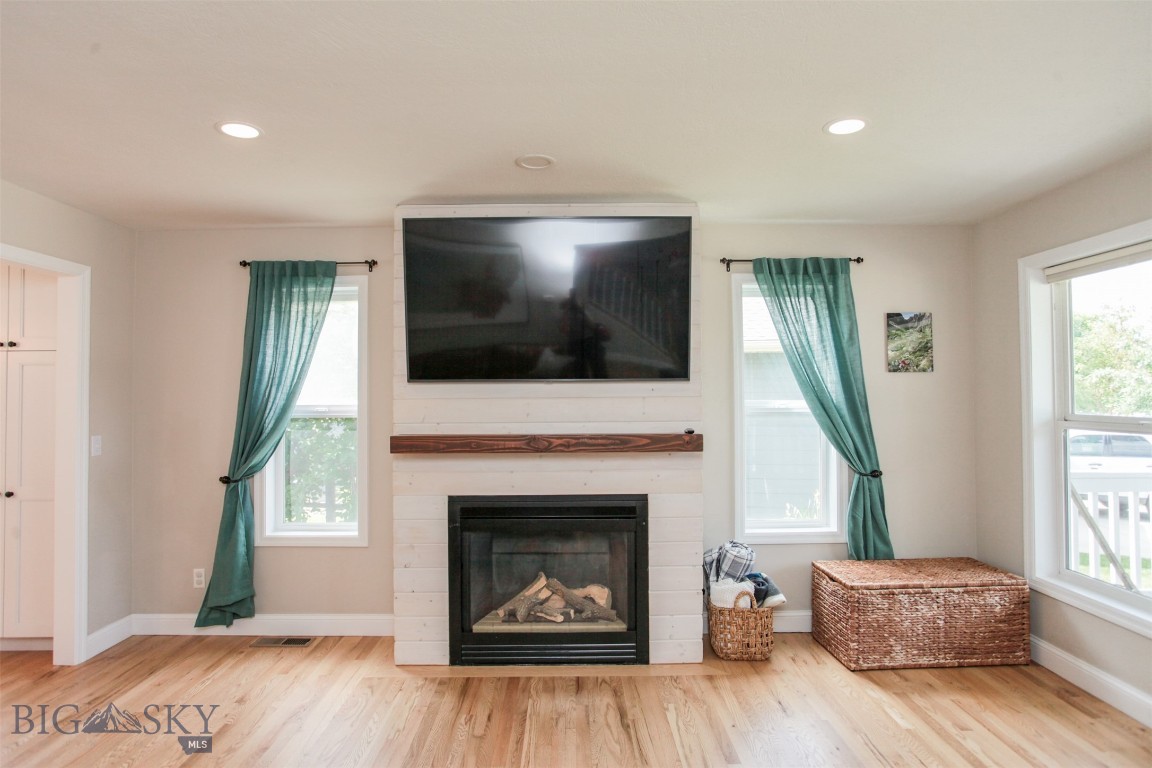 717 N Aster Avenue Property Photo 13