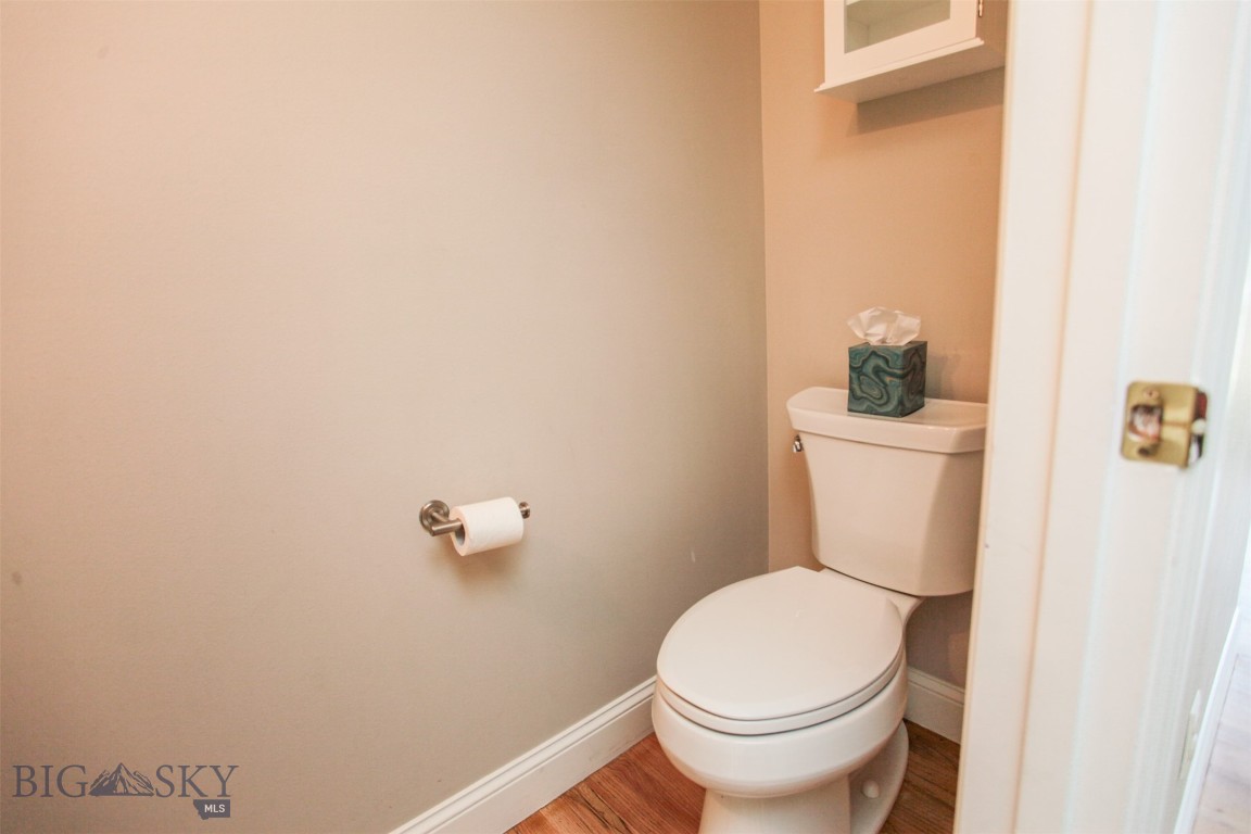 717 N Aster Avenue Property Photo 15
