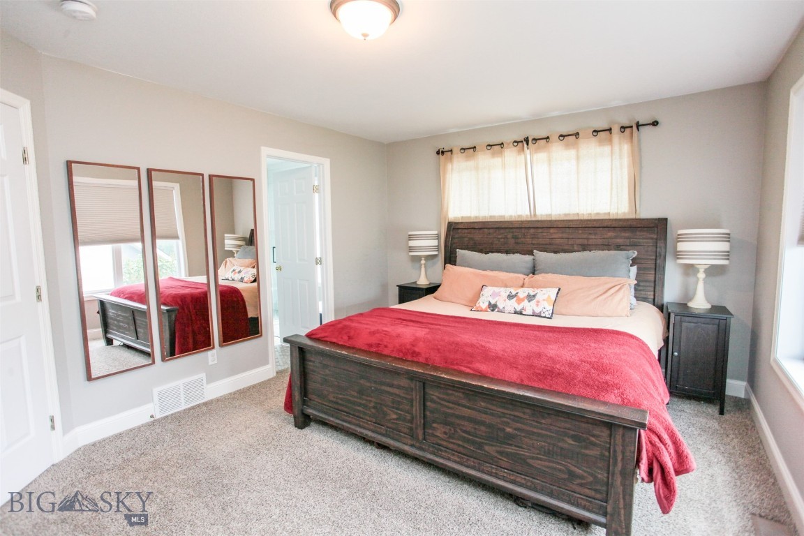 717 N Aster Avenue Property Photo 22