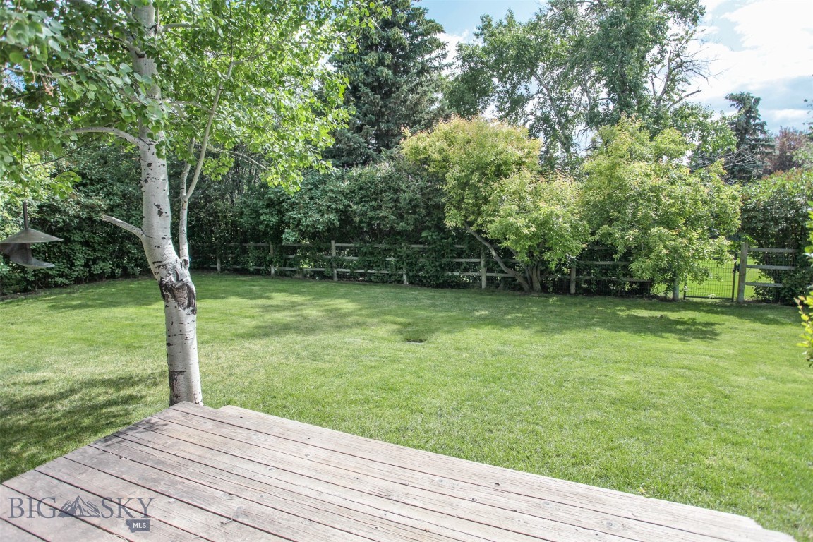 717 N Aster Avenue Property Photo 34