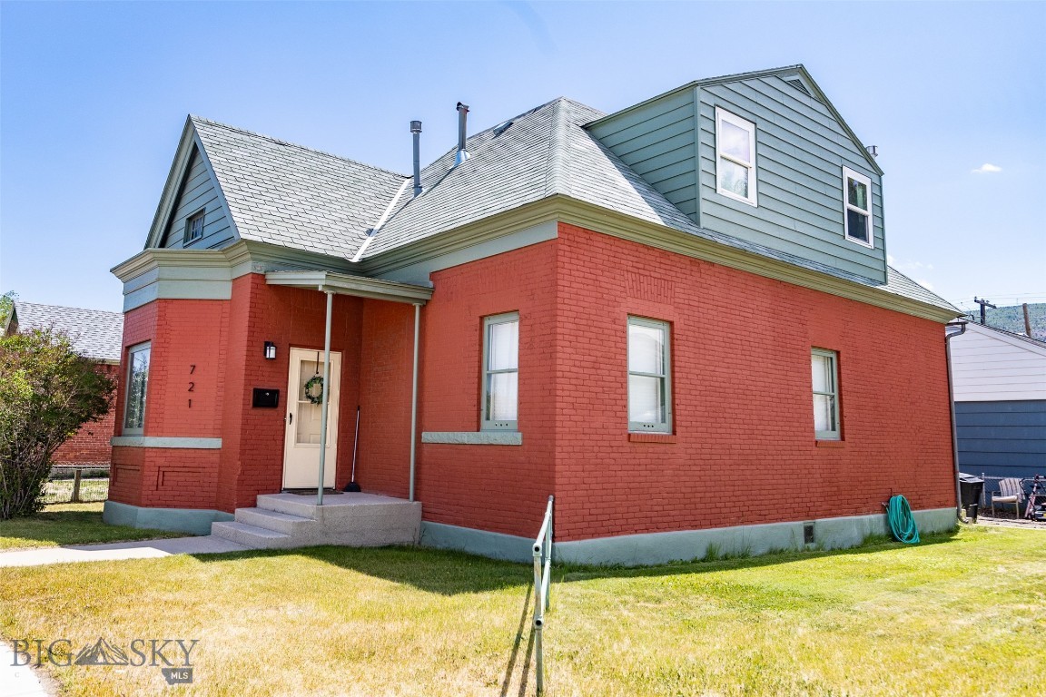 721 W Park Avenue Property Photo 2