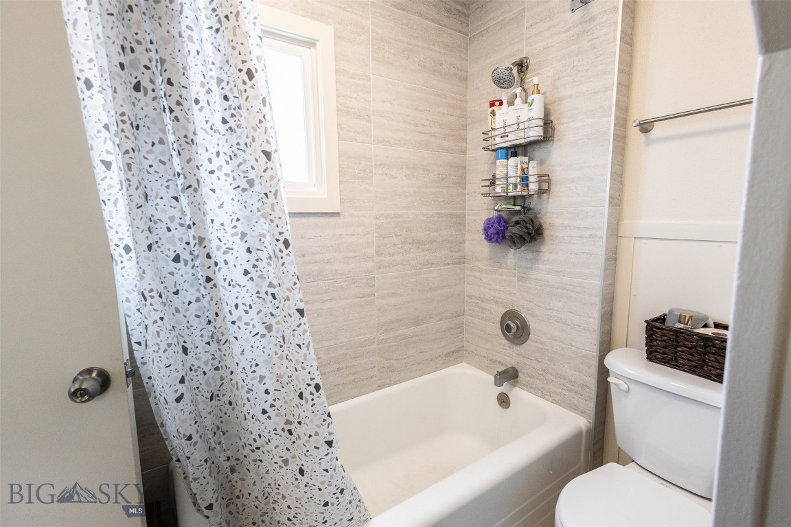721 W Park Avenue Property Photo 16