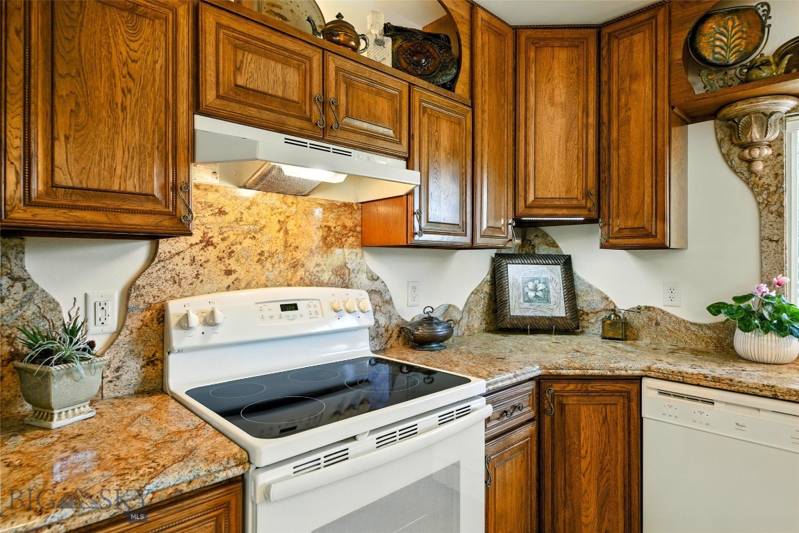12 Pathfinder Trail Property Photo 16