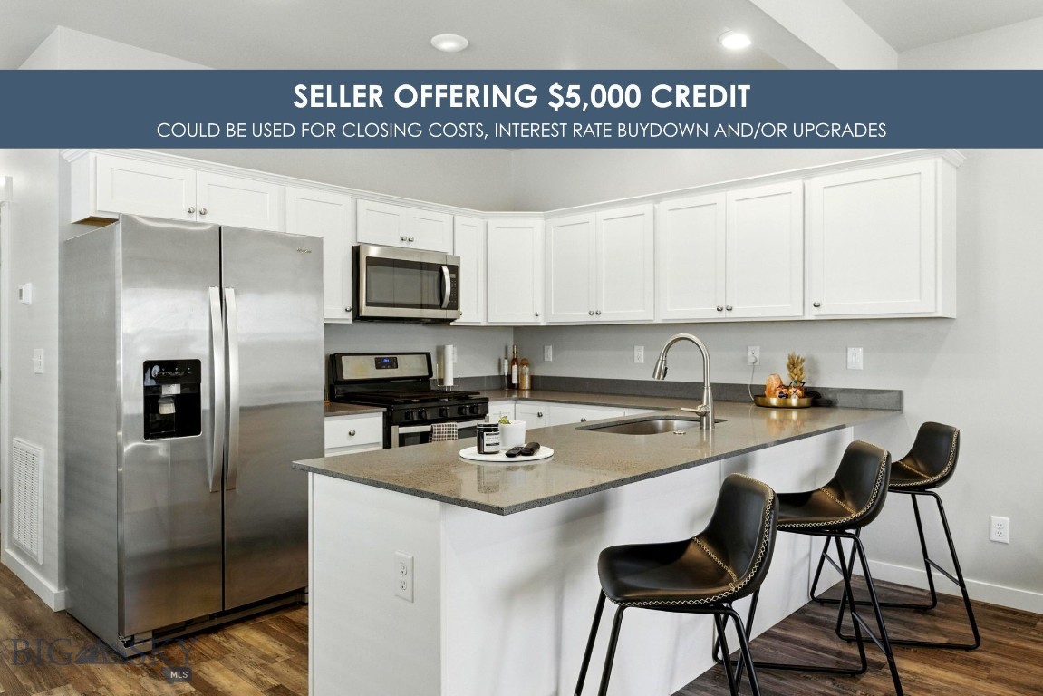 95 9th Street B Property Photo 1