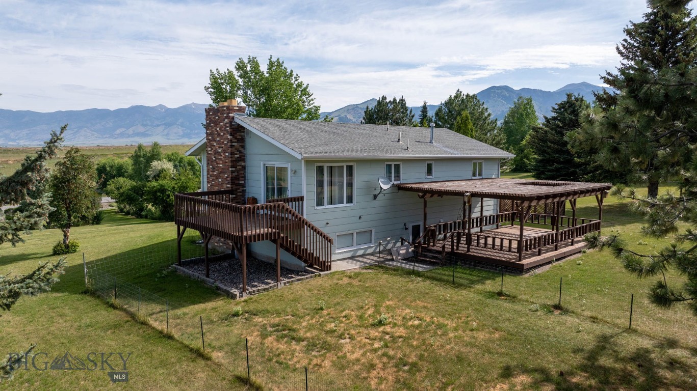 4919 Itana Circle Property Photo 1