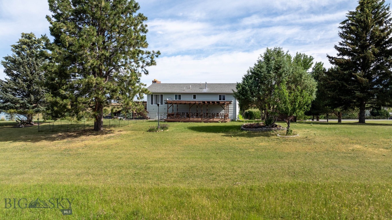 4919 Itana Circle Property Photo 8