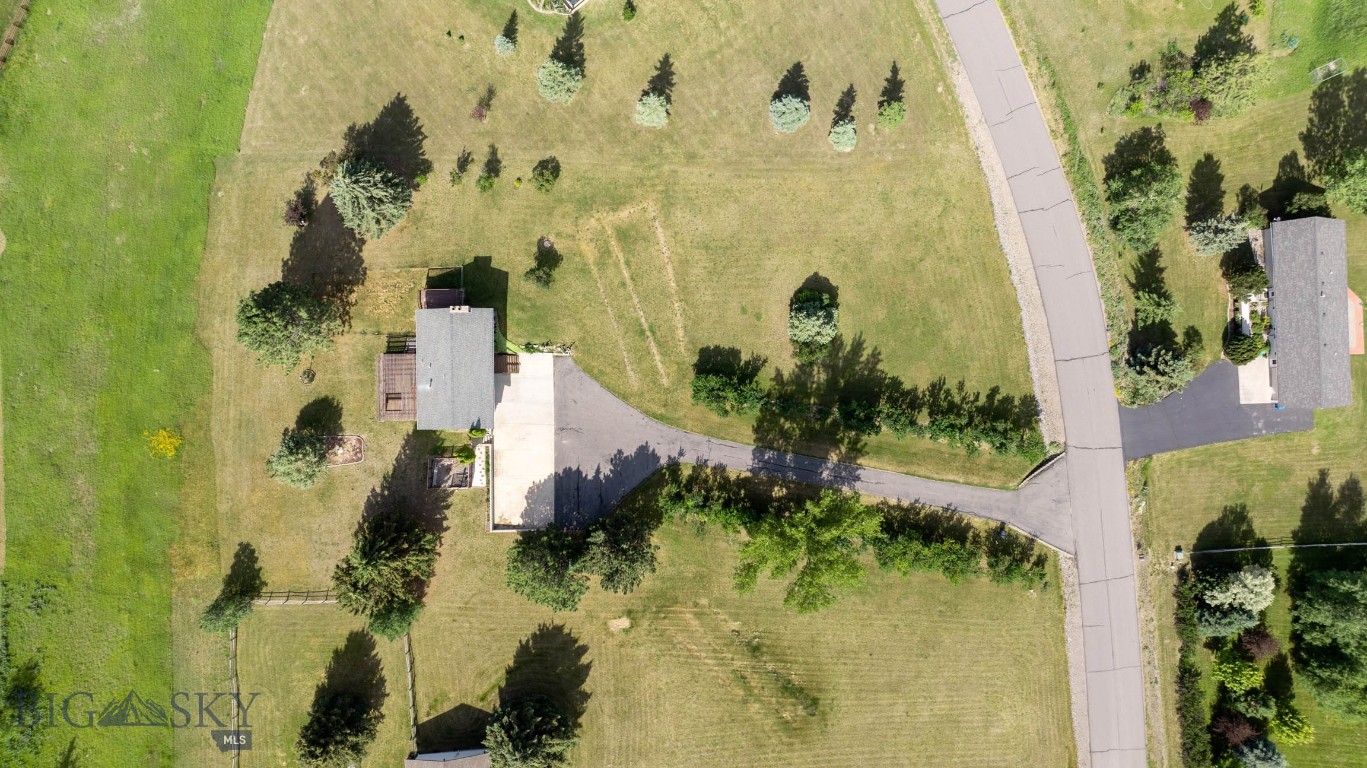 4919 Itana Circle Property Photo 19