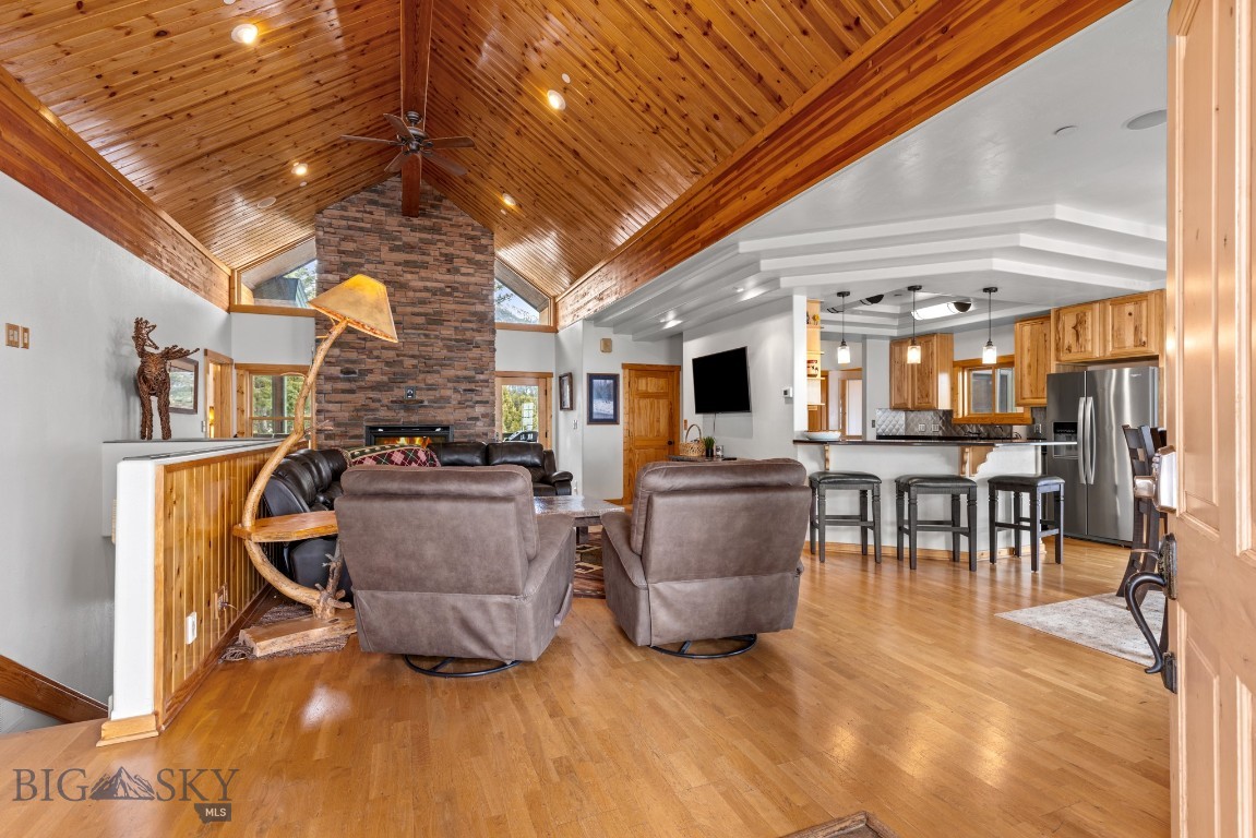670 Antler Ridge Property Photo 5