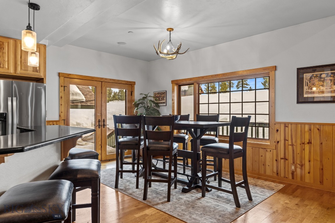 670 Antler Ridge Property Photo 9