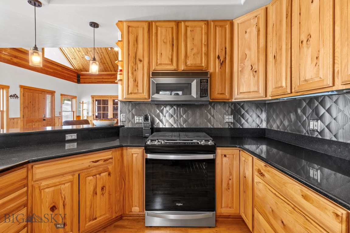 670 Antler Ridge Property Photo 15