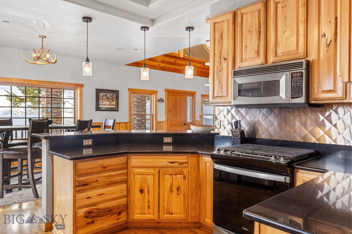 670 Antler Ridge Property Photo 17