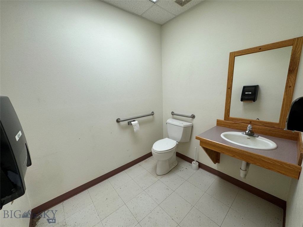 1003 Buckskin Drive Property Photo 29
