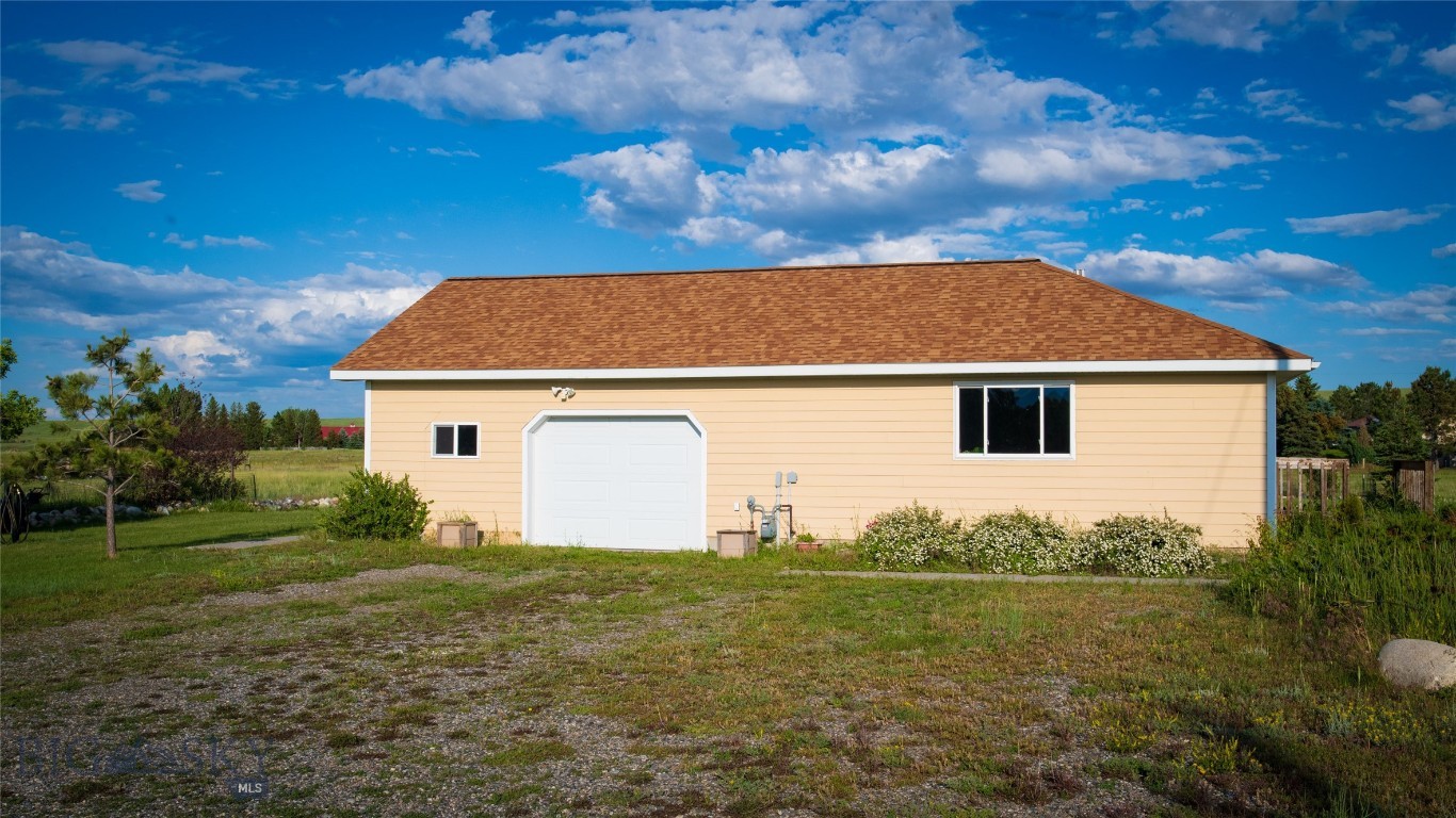 65 Indian Rings Road Property Photo 9