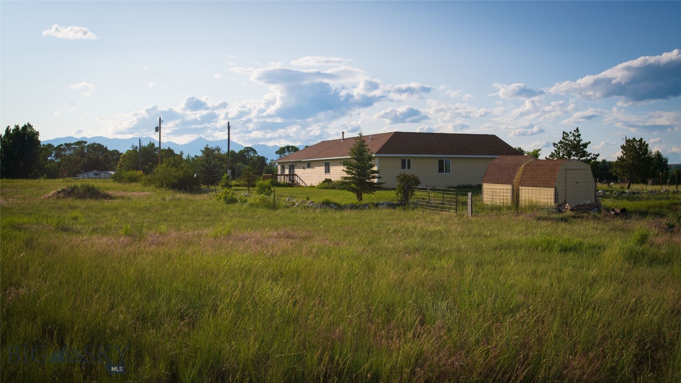 65 Indian Rings Road Property Photo 16