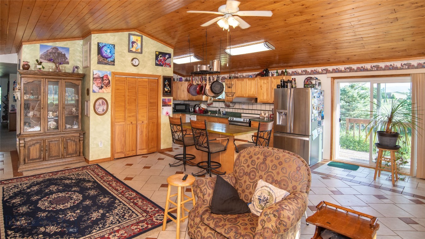 65 Indian Rings Road Property Photo 21