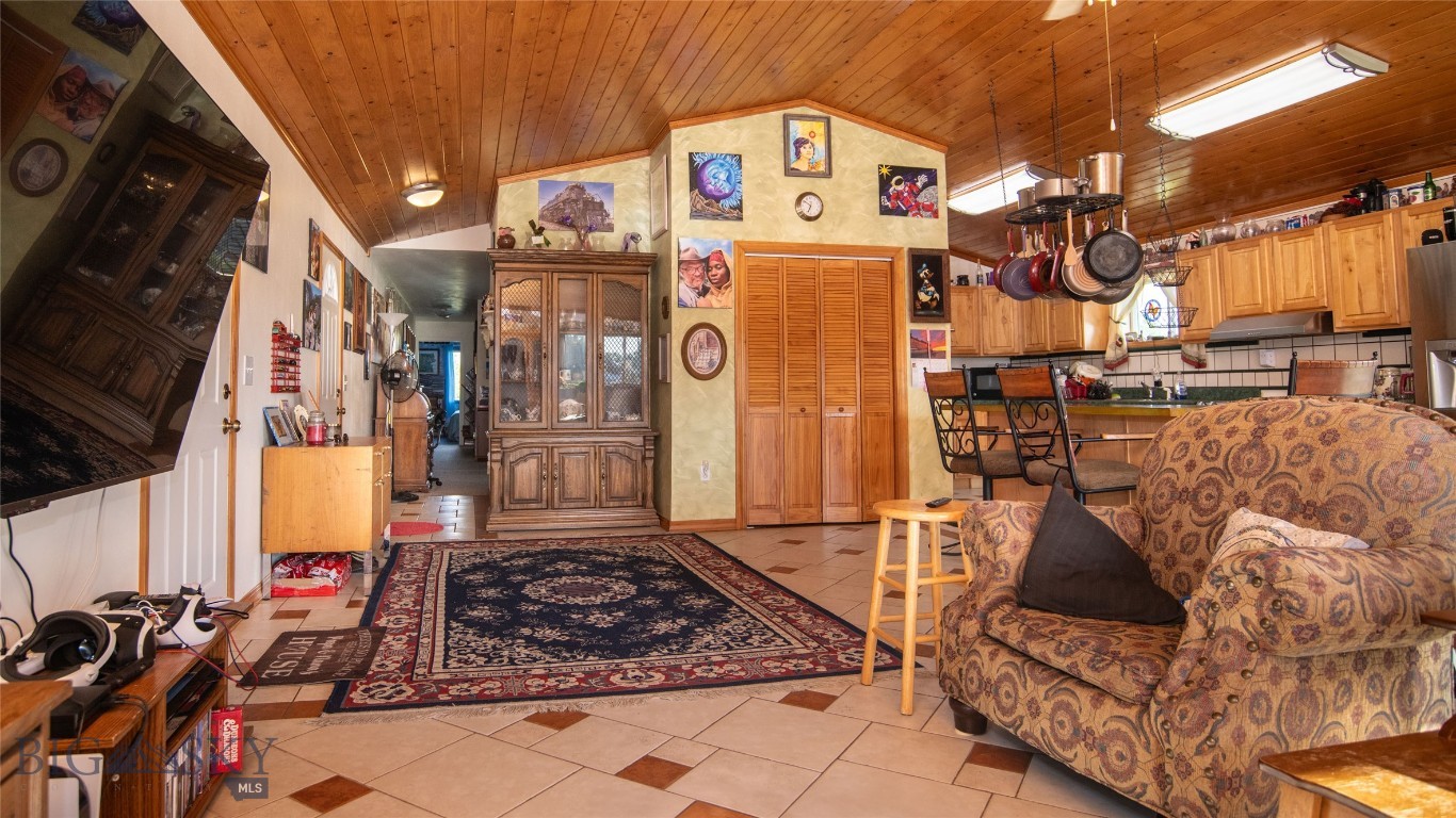 65 Indian Rings Road Property Photo 22