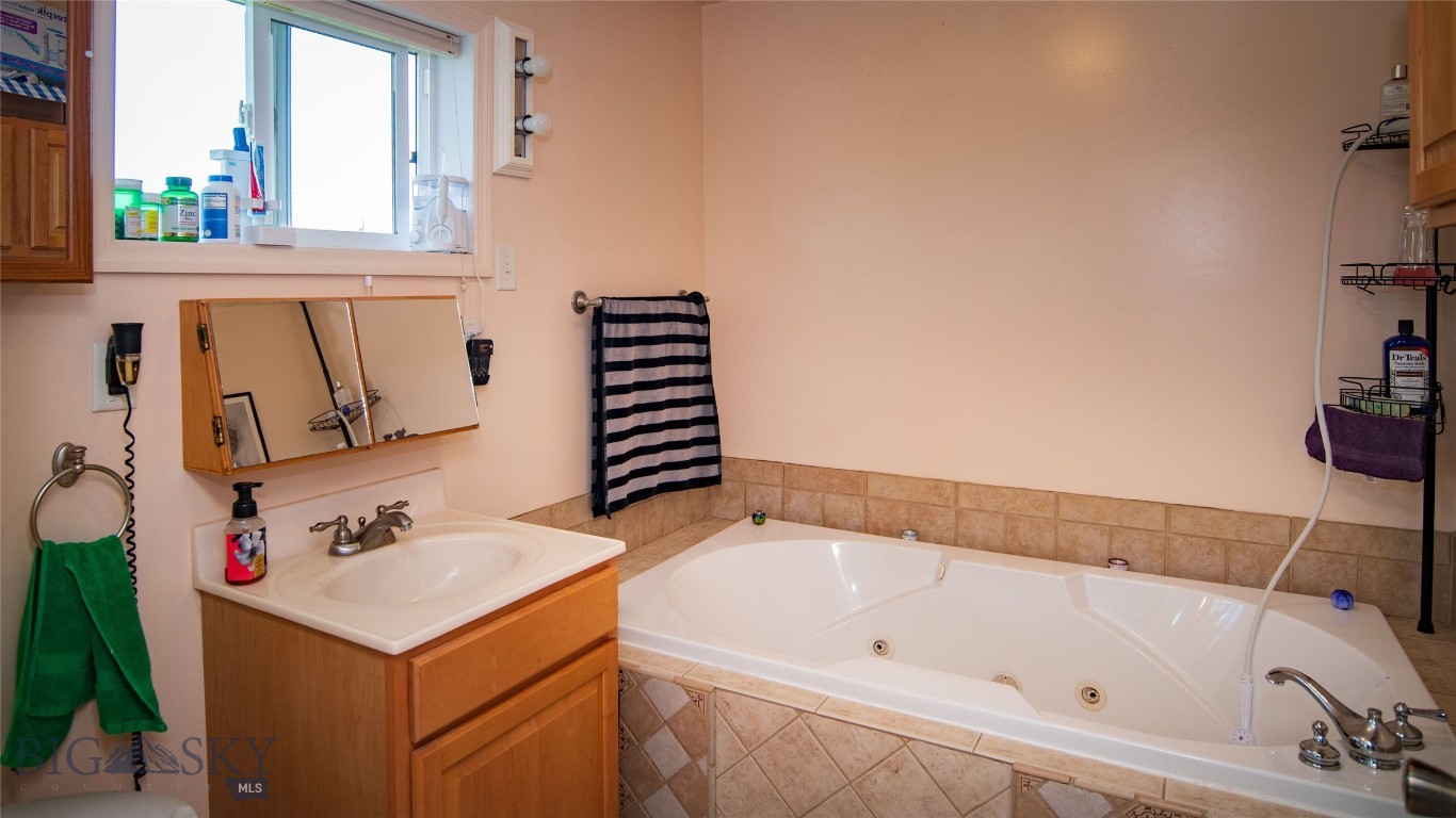 65 Indian Rings Road Property Photo 31