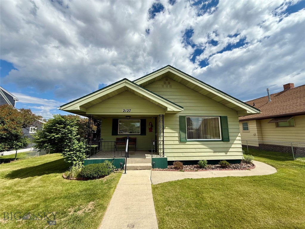 2127 Wall Property Photo 1