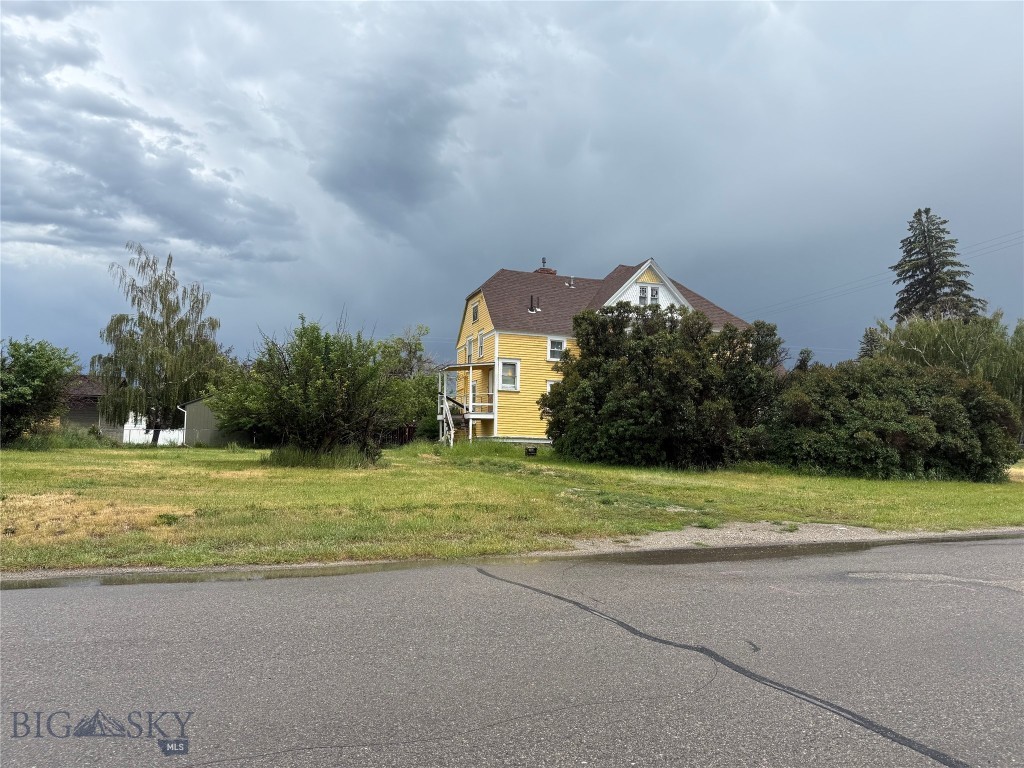 603 California Avenue Property Photo 6