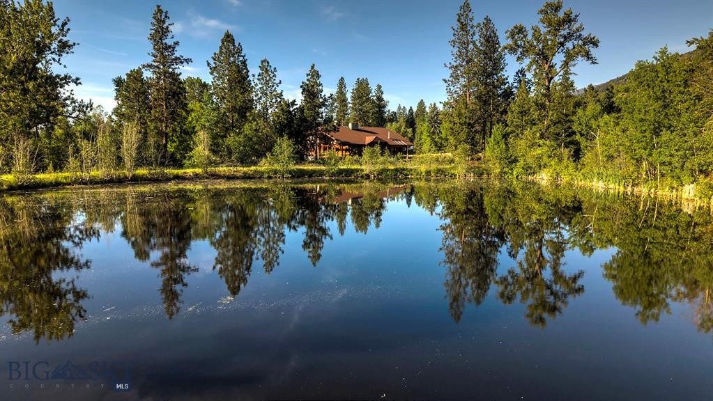 5600 Spring Mountain Road Property Photo 3