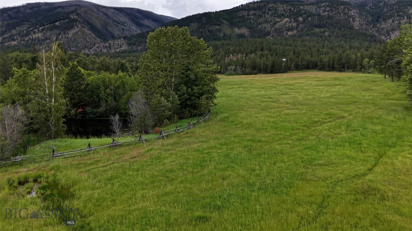 5600 Spring Mountain Road Property Photo 15