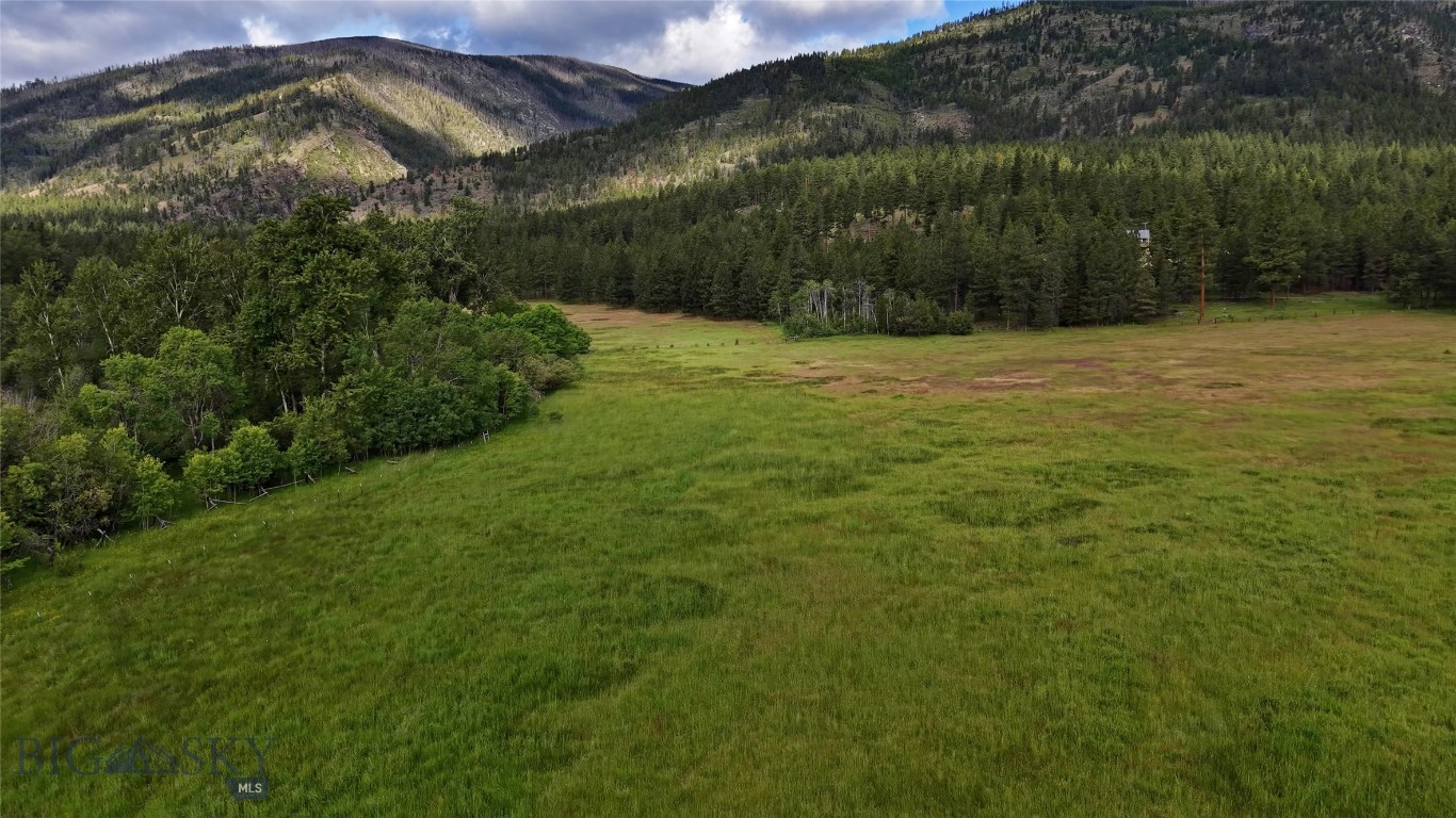 5600 Spring Mountain Road Property Photo 16