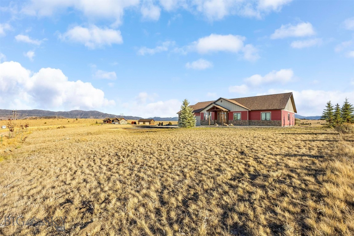 187 Telemark Lane Property Photo 8