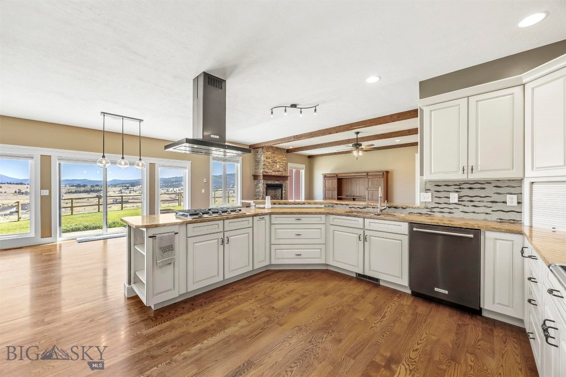 187 Telemark Lane Property Photo 19