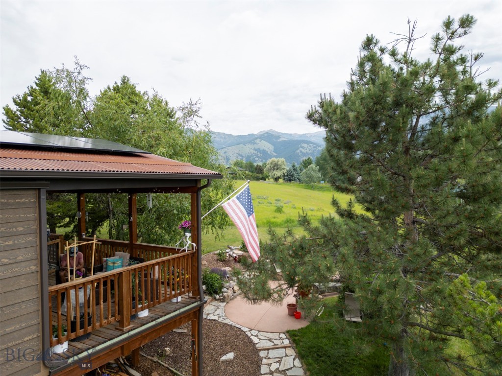 3550 Yellowbell Road Property Photo 1