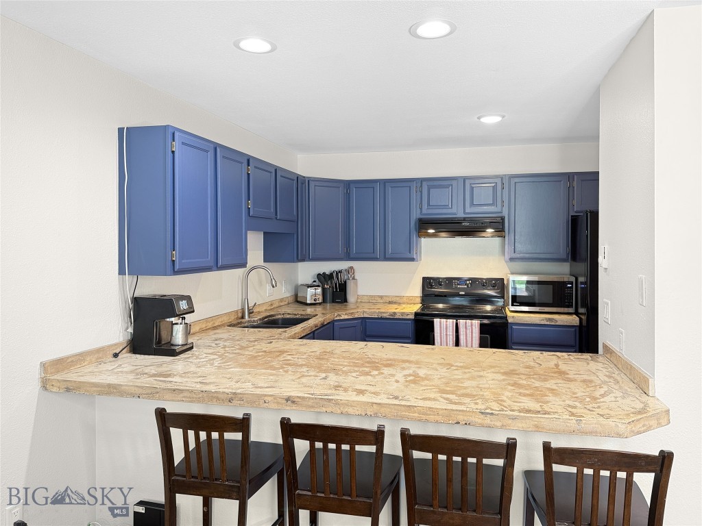 80 Aspen Leaf Drive 7 Property Photo 9