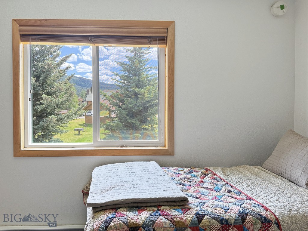 80 Aspen Leaf Drive 7 Property Photo 11